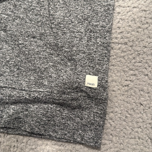 Vuori Halo Performance Hoodie 2.0 Men's Zip-Up Sweater in Heather Grey size S - Picture 3 of 5